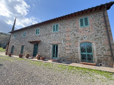 Foto Rustico in via della chiantigiana 300, Cavriglia di 280 m² in vendita