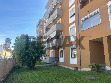 Foto Appartamento in via bonvicino 30 B, Legnano Legnarello di 110 m²
