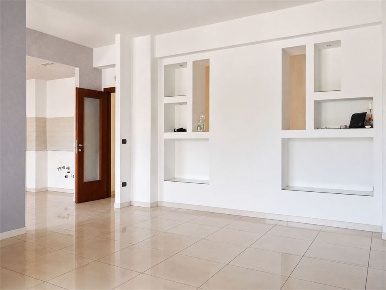 Foto Appartamento in via lungaterno sud, Pescara Porta Nuova di 137 m²