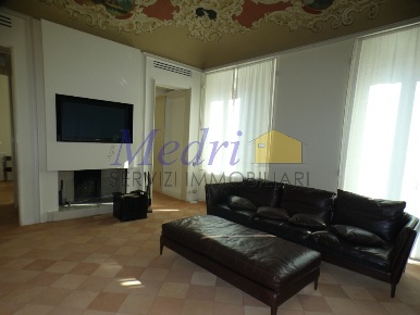Foto Appartamento a Cesena Centro Storico di 250 m² con 6 locali in affitto
