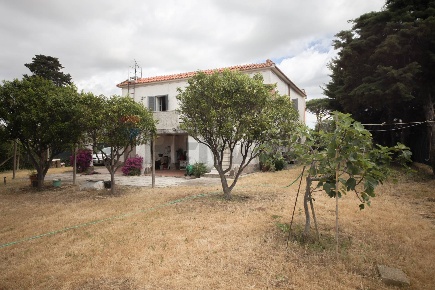 Foto Casa indipendente in Via Rovito 113, Nettuno di 200 m² con 6 locali