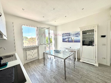 Foto Appartamento a Pietrasanta di 186 m² con 7 locali in vendita