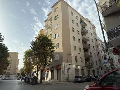 Foto Appartamento in via lustro  32, Foggia di 198 m² con 8 locali