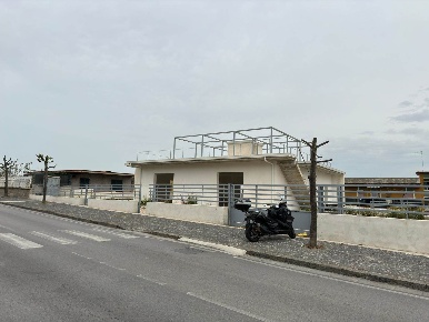 Foto Attività commerciale in VIA SOMMA, Sant'Anastasia Centro di 200 m²