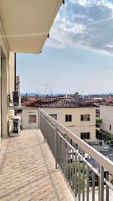 Foto Appartamento a Sesto Fiorentino Sesto Città di 100 m² con 4 locali