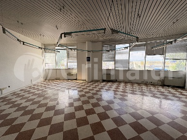 Foto Ufficio in Via dei Frassini 21, Vicenza San Lazzaro di 162 m²