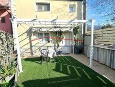 Foto Appartamento a Massa Centro di 65 m² con 2 locali in vendita