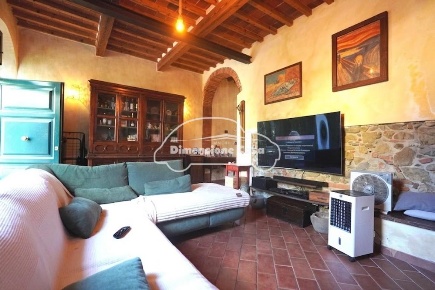 Foto Casa indipendente a Lucca Sant'Alessio - Carignano di 180 m²