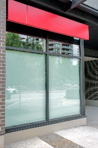 Foto Negozio a Moncalieri San Pietro di 246 m² con 2 locali in vendita