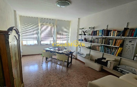 Foto Ufficio a Livorno Calzabigi di 80 m² con 3 locali in vendita