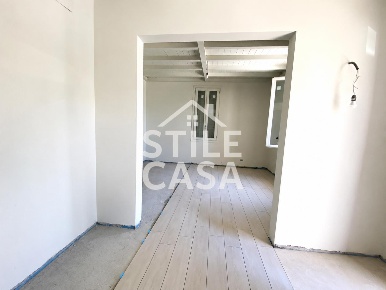Foto Casa indipendente a Fucecchio di 285 m² con 9 locali in vendita