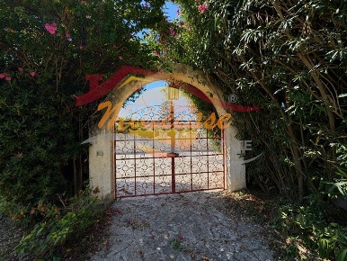 Foto Villa unifamiliare in Viale dei Lidi, Siracusa Fontane Bianche
