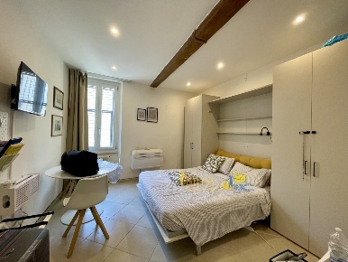 Foto Appartamento in Borgo Guazzo 40, Parma Centro Storico con 1 locali