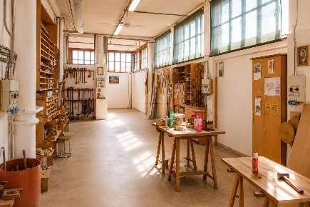 Foto Laboratorio in Via Zanobi da Strada, Greve in Chianti di 250 m²