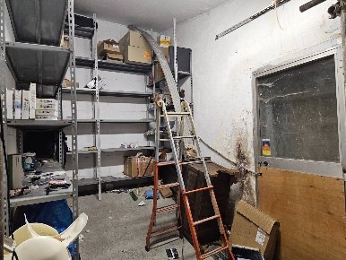Foto Magazzino in Via Milano 74r, Genova Dinegro di 10 m² con 1 locali