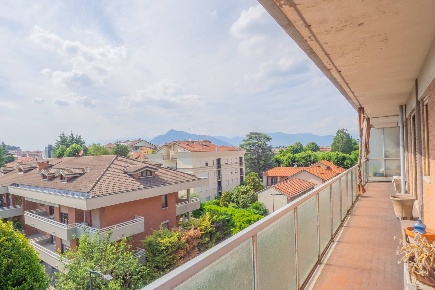 Foto Appartamento in viale Colli 5, Rivoli Bastioni di 159 m² con 5 locali