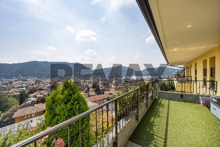 Foto Appartamento in Via Francesco Crispi 43, Como Valduce - Crispi