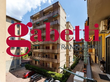 Foto Appartamento in Via GRIVOLA 18, Milano Niguarda di 90 m² con 3 locali