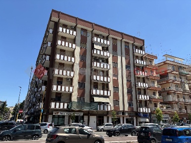 Foto Appartamento in Via Dante 231, Taranto Tre Carrare di 175 m²