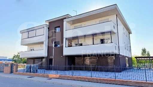 Foto Appartamento in Gramsci, Sant'Agata Bolognese Centro di 100 m²