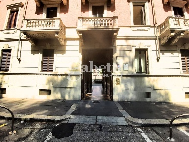 Foto Box in Corso TRAPANI 28, Torino Pozzo Strada di 18 m² con 1 locali