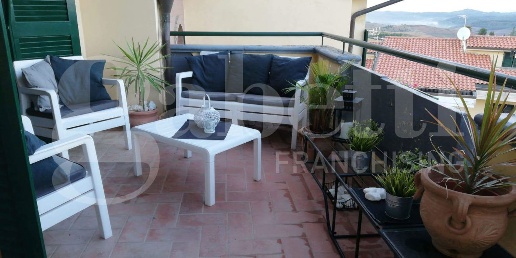 Foto Appartamento a Montaione Mura di 120 m² con 4 locali in vendita