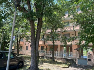 Foto Appartamento a San Giorgio su Legnano di 79 m² con 5 locali in vendita