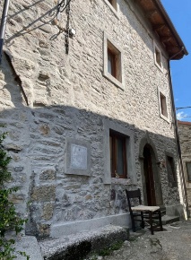 Foto Casa indipendente a Vagli Sotto Vagli Sopra di 157 m² con 5 locali