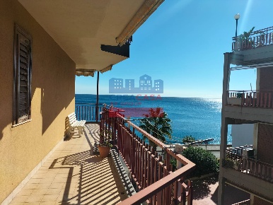 Foto Appartamento in Lungomare, Sant'Alessio Siculo di 45 m² con 2 locali
