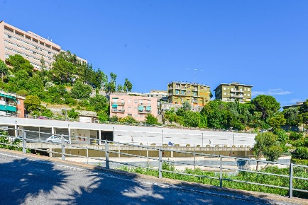 Foto Posti auto a Finale Ligure di 42 m² con 1 locali in vendita