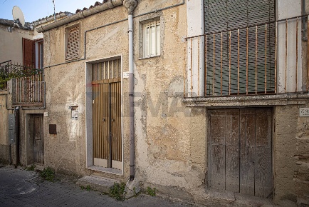 Foto Casa indipendente in via Cairoli 34, Licodia Eubea di 150 m²