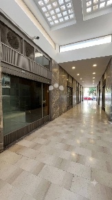Foto Negozio in Crispi 18, Crema Semicentro di 36 m² con 2 locali