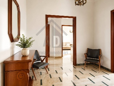Foto Appartamento in via delle Medaglie d'oro 172, Cosenza Centro di 145 m²
