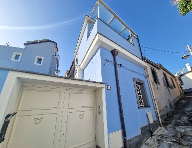 Foto Casa indipendente in Via Greco snc, Acireale di 90 m² con 3 locali