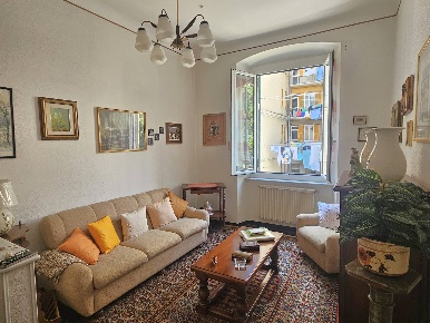 Foto Appartamento in Via Federico Alizeri, Genova Dinegro di 94 m²