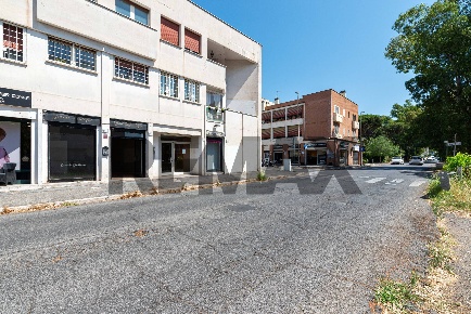Foto Locale commerciale in Via Di Prato Cornelio 132  a, Roma Acilia