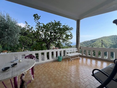 Foto Case semi ndipendenti in Croce  1, Salerno di 204 m² con 6 locali