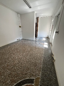 Foto Ufficio in Via $ Novembre 160, Piacenza Centro Storico di 145 m²