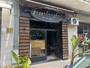 Foto Attività commerciale in Via Bellini  28, Sant'Agata li Battiati