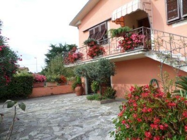 Foto Villa unifamiliare in via giacomo puccini porcari, Porcari Centro