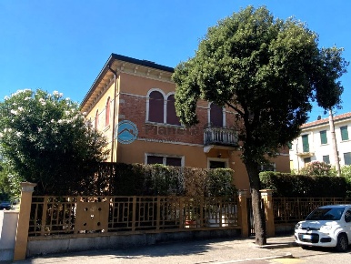 Foto Villa bifamiliare in Via Palestro, Padova San Giuseppe - San Giovanni
