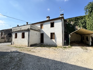 Foto Casa indipendente in Via ROMA 1, Sossano Centro di 140 m² con 3 locali
