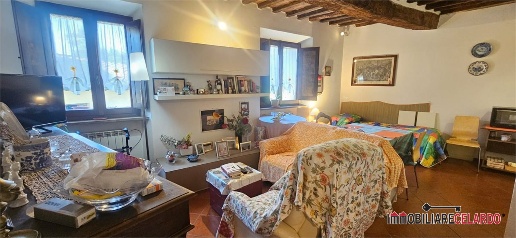 Foto Appartamento a Colle di Val d'Elsa Colle Bassa, Via Gramsci di 58 m²