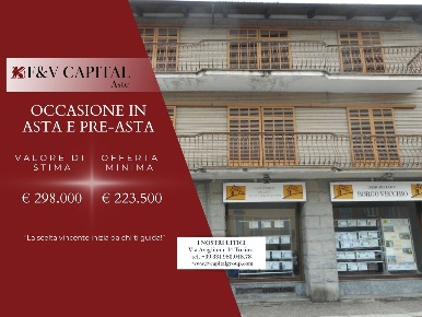 Foto Ufficio in Piazza Carlo Alberto, Carignano Centro di 245 m² in vendita