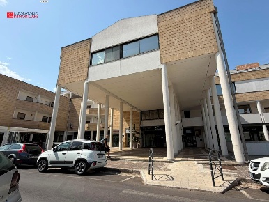 Foto Ufficio a Campi Salentina di 69 m² con 3 locali in vendita