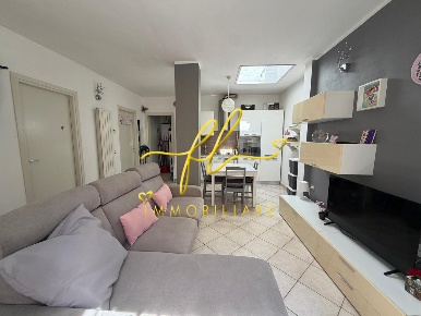 Foto Casa indipendente a Livorno Sorgenti di 67 m² con 4 locali in vendita