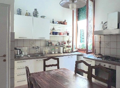 Foto Appartamento a Viareggio Centro di 140 m² con 5 locali in vendita
