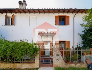 Foto Villa a schiera in Via Torriane, Bologna Collinare con 4 locali