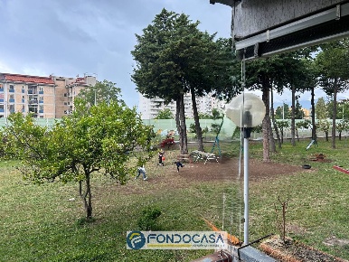 Foto Appartamento in via Marchiafava 12, Salerno di 80 m² con 3 locali