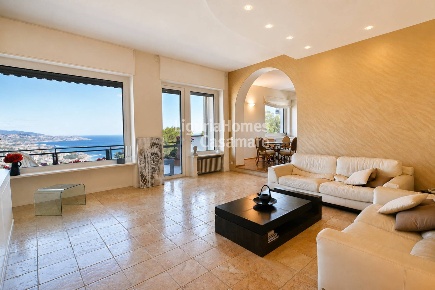 Foto Appartamento in Via Padre Semeria, Sanremo Foce - Semeria di 161 m²